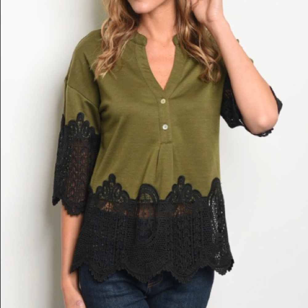 👉🏼Lace Detailed Quarter Sleeve Top